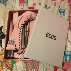 GCDS Jigglypuff Pokemon Boots